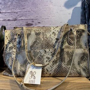 HOBO Friar in Platinum Shimmer